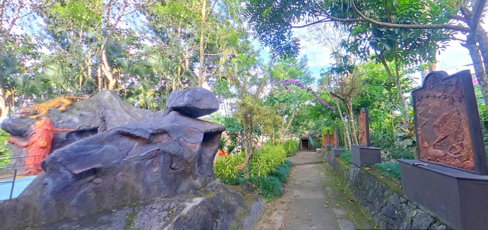 Wayanad Royal Stream Bed & Breakfast Kalpatta Dış mekan fotoğraf