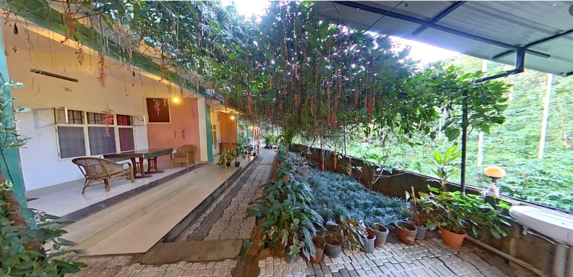 Wayanad Royal Stream Bed & Breakfast Kalpatta Dış mekan fotoğraf