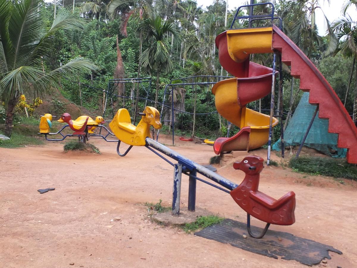 Wayanad Royal Stream Bed & Breakfast Kalpatta Dış mekan fotoğraf